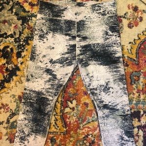 Fabletics snakeskin pattern leggings